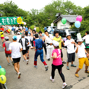 畑を、土手を、軒先を駆ける！小布施を「見て」楽しむレース、第20回小布施見にマラソン7月16日（日）開催！