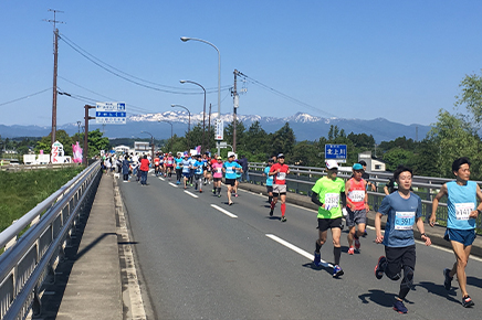 新緑の5月！田園を走る平坦高速コース「いわて奥州きらめきマラソン」