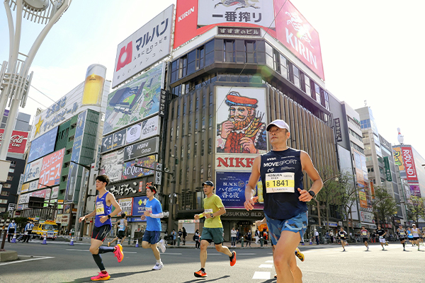 前半は中心街の目抜き通り、後半は自然溢れる秋の風情！2倍楽しい「札幌マラソン」