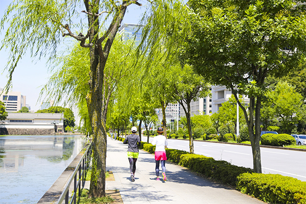 ひとりでは難しい距離走も、練習会なら走りきれる！　皇居ランまとめ