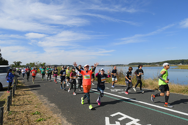 風光明媚でフラットな手賀沼湖畔で自己ベストを狙おう！　エントリーは6月15日まで！