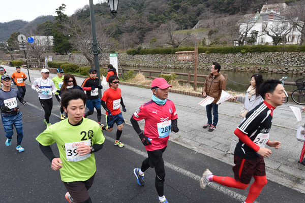 史跡や名所を横に見ながら走れる