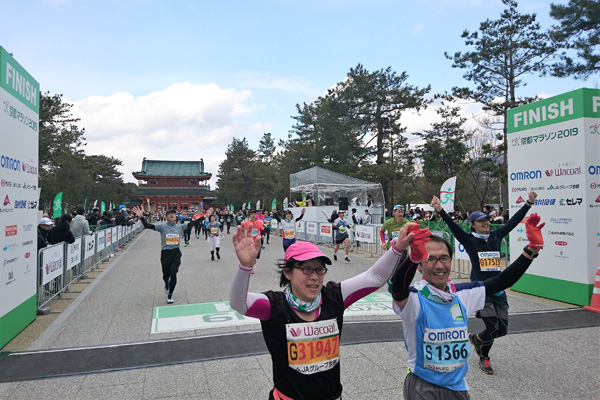 コースは古都、京都の街並みをつないで走る。フィニッシュ地点は平安神宮