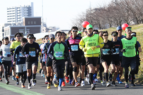 ひとりではつらい30kmも仲間と一緒なら頑張れる！ウェーブスタートで混雑緩和