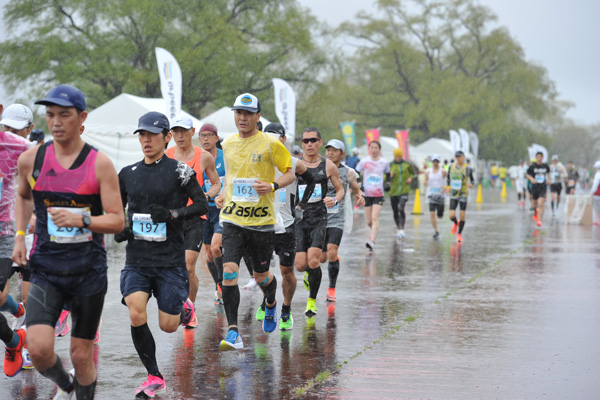 ランナーは「大雨強風」にも負けない！　静岡・大井川 Trial Marathon