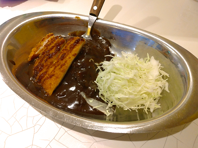 新宿「ゴーゴーカレー」では金沢マラソンのエイドでも提供されるカツカレーが！