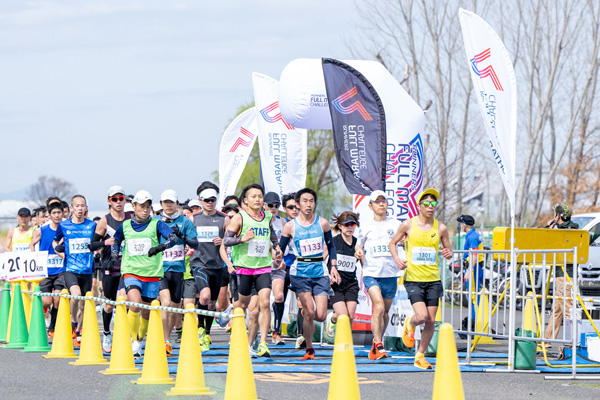 ペースメーカーが30kmまでレースを先導