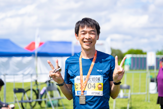 4時間2分12秒でフィニッシュした60kmの部で1位の大竹基之さん（写真/小野口健太）