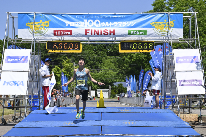 日本新記録で優勝した山口純平選手（写真/鈴木優太）