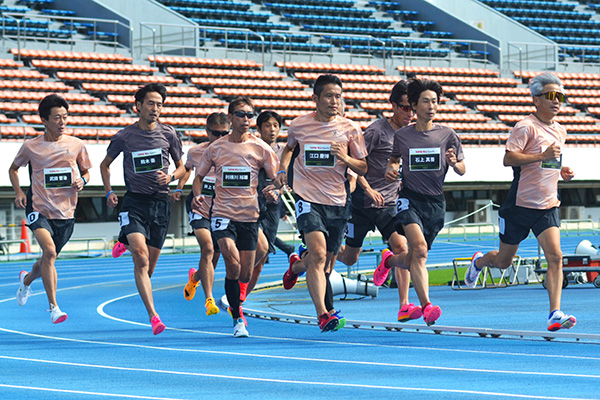 市民ランナー日本一決定戦！　地区大会を勝ち上がったランナーがMDCの1000ｍで対決