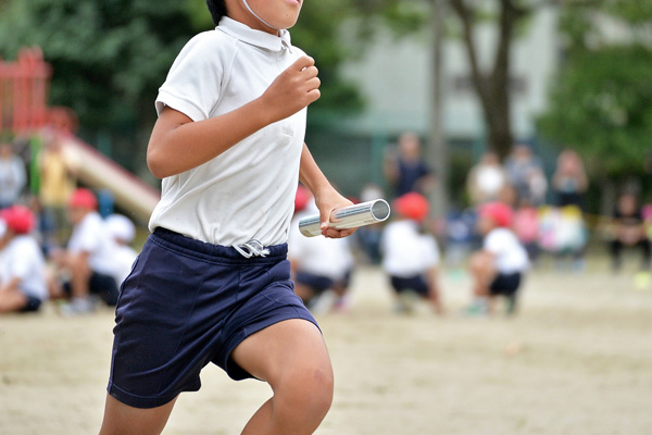 運動会前のお子さまに！　トップアスリートに教わるなわとび/かけっこ教室開催(PR)